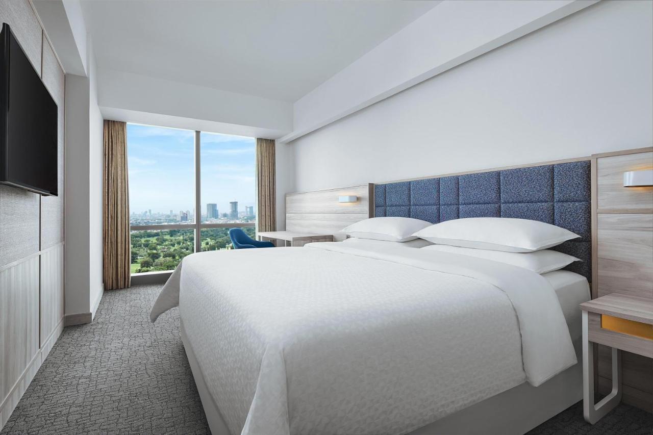 Four Points By Sheraton Surabaya, Pakuwon Indah Exterior photo