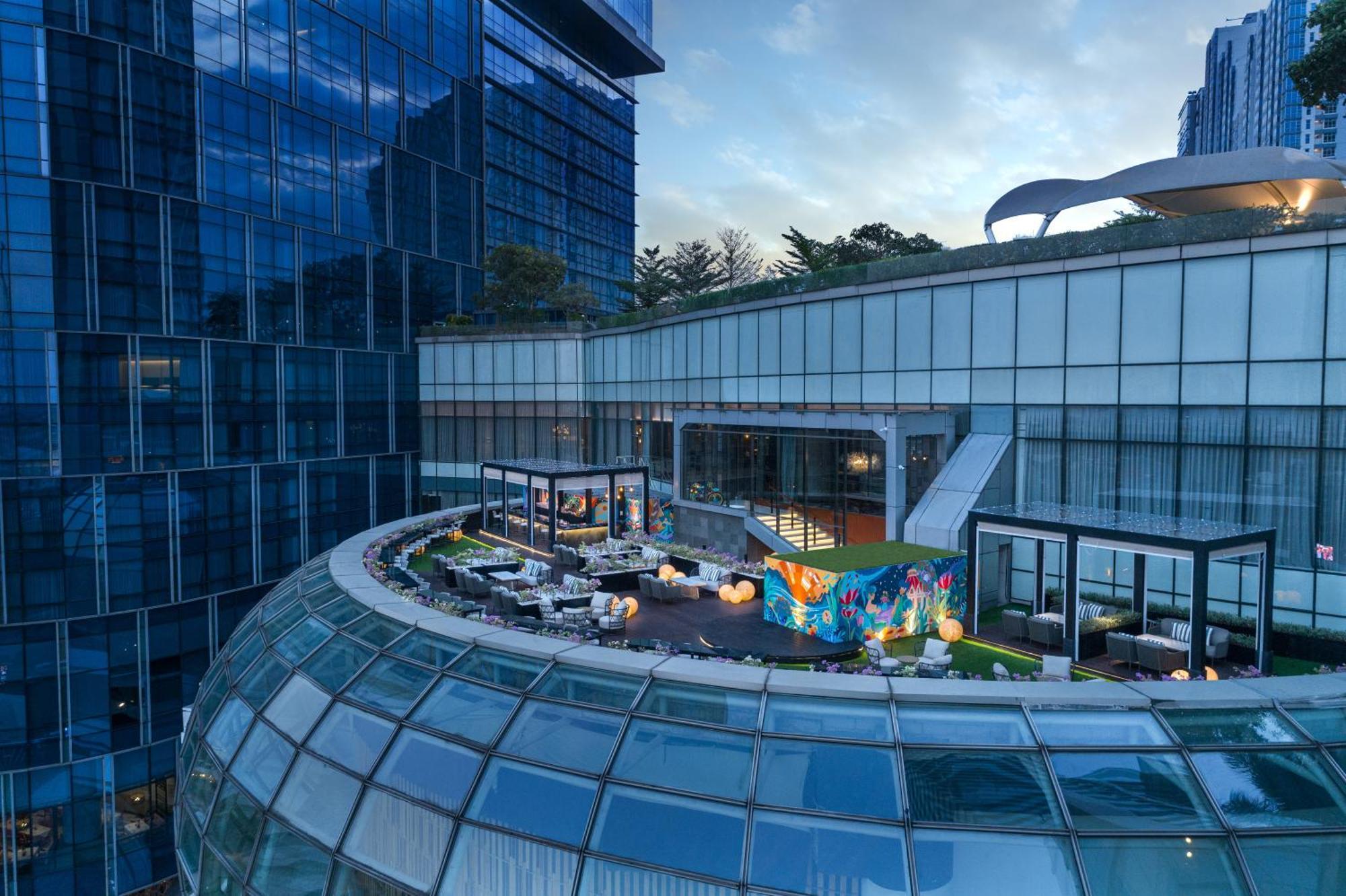 Four Points By Sheraton Surabaya, Pakuwon Indah Exterior photo