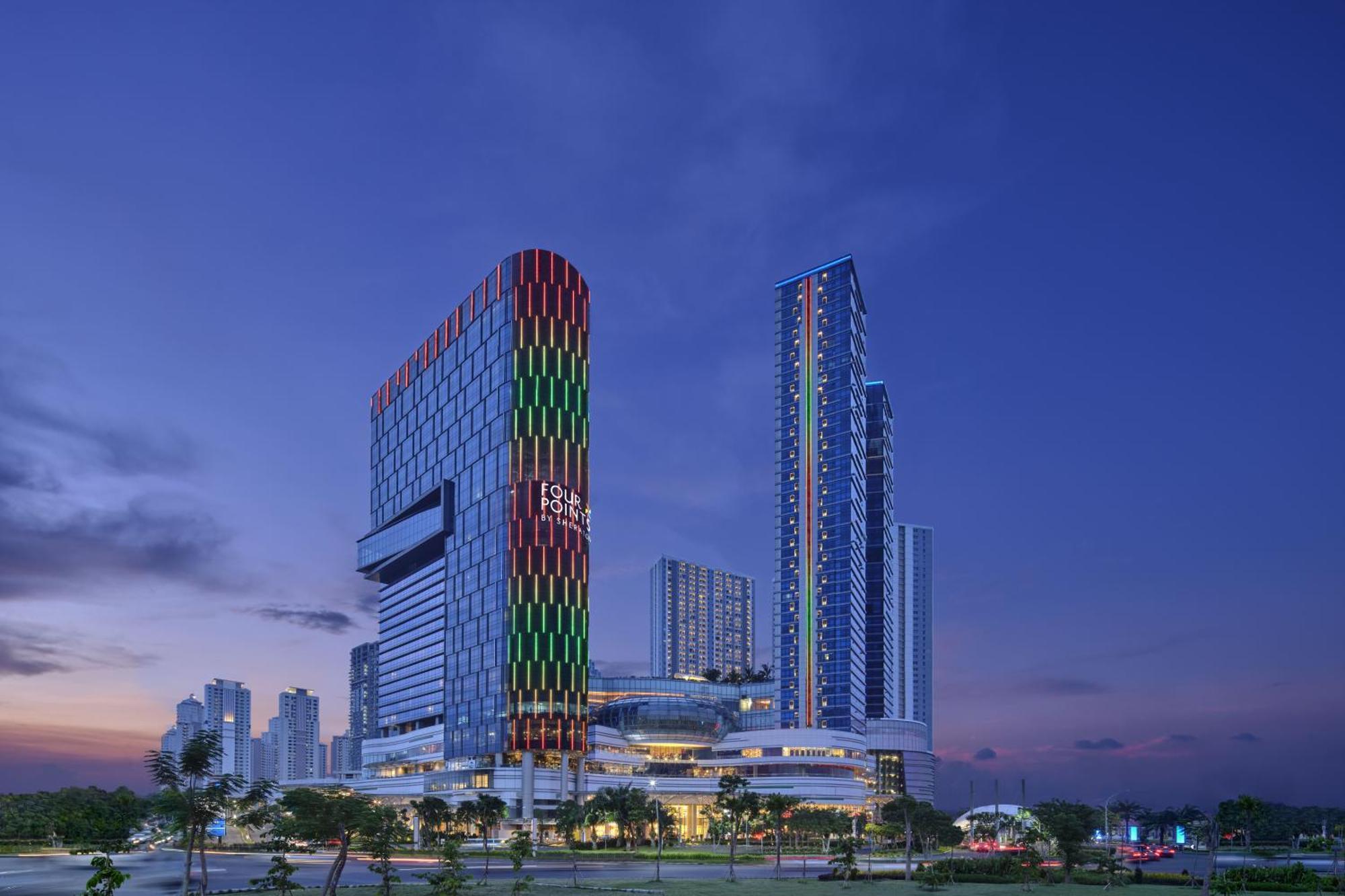 Four Points By Sheraton Surabaya, Pakuwon Indah Exterior photo